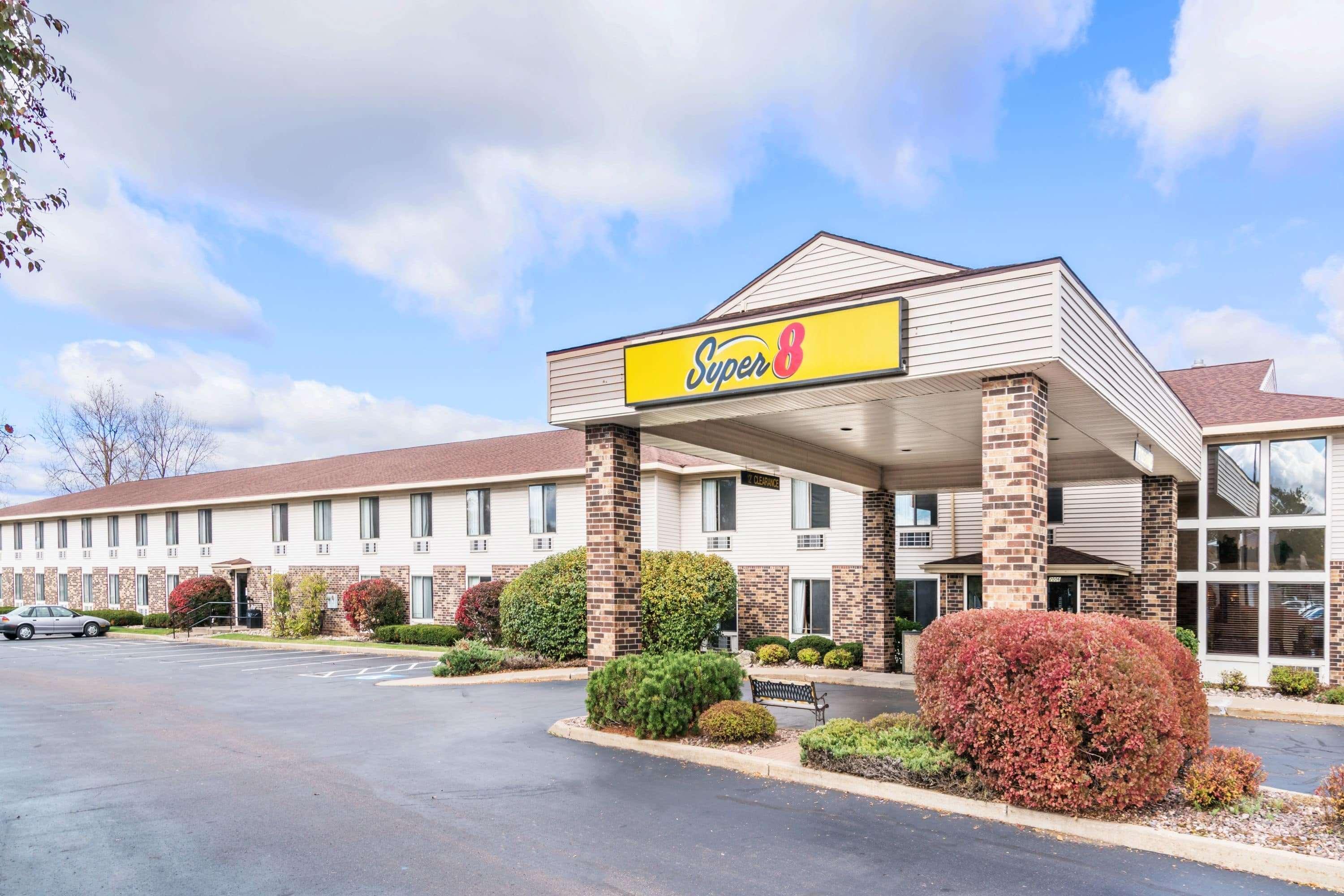 Super 8 By Wyndham Wausau Exterior foto