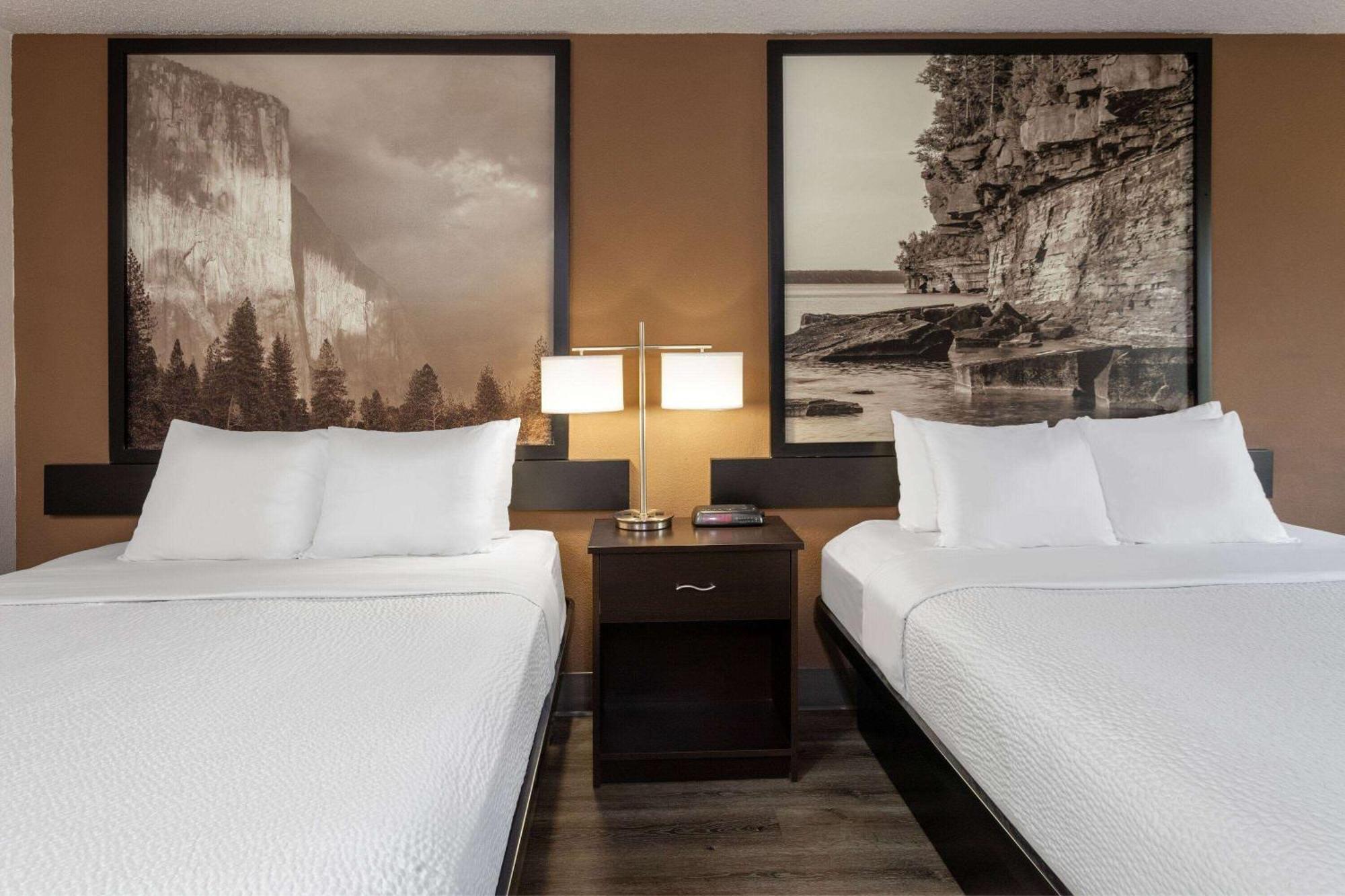 Super 8 By Wyndham Wausau Exterior foto